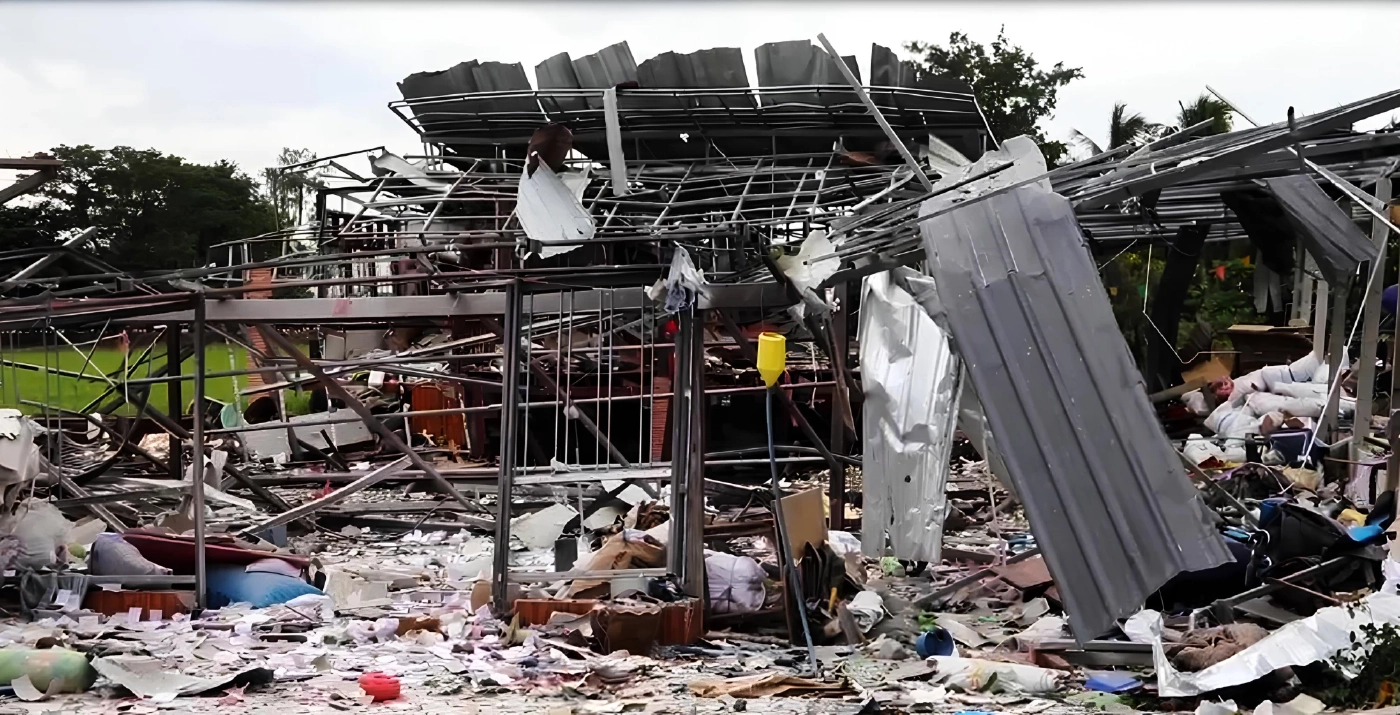 เปิดคลิป! โรงงานพลุที่สุพรรณระเบิดอีกแล้ว เสียชีวิต 9 ราย สาหัส 1 ราย