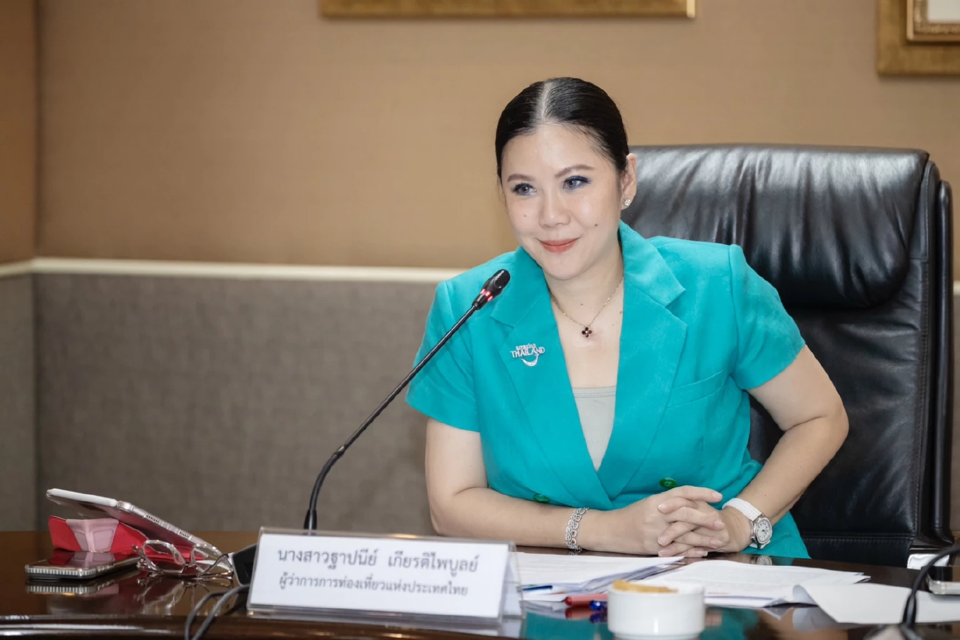 นางสาวฐาปนีย์ เกียรติไพบูลย์ ผู้ว่าการ ททท.