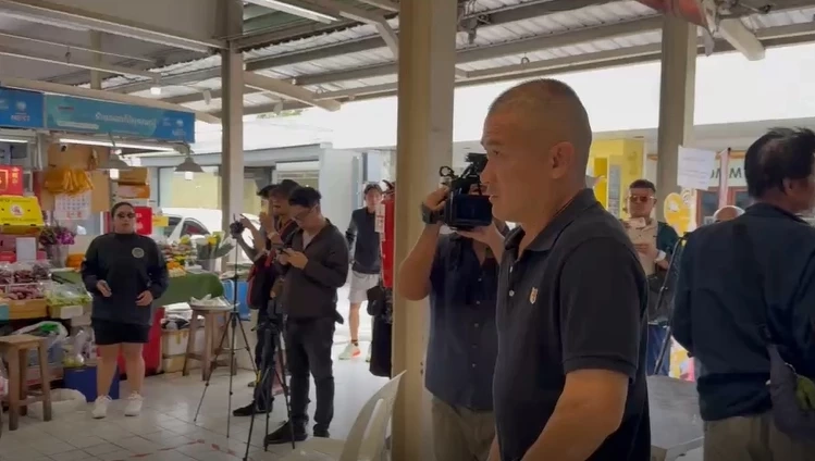 ช็อก! คนร้ายเป็นชาย รัวยิงกลางตลาด อ.ต.ก.เบื้องต้นดับ 6 เจ็บ 2