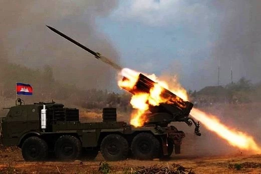 คำสั่งทรัมป์! ให้ "ไทย-กัมพูชา" ต้องหยุดยิง สหรัฐไม่เจรจากำแพงภาษีกับคู่พิพาท