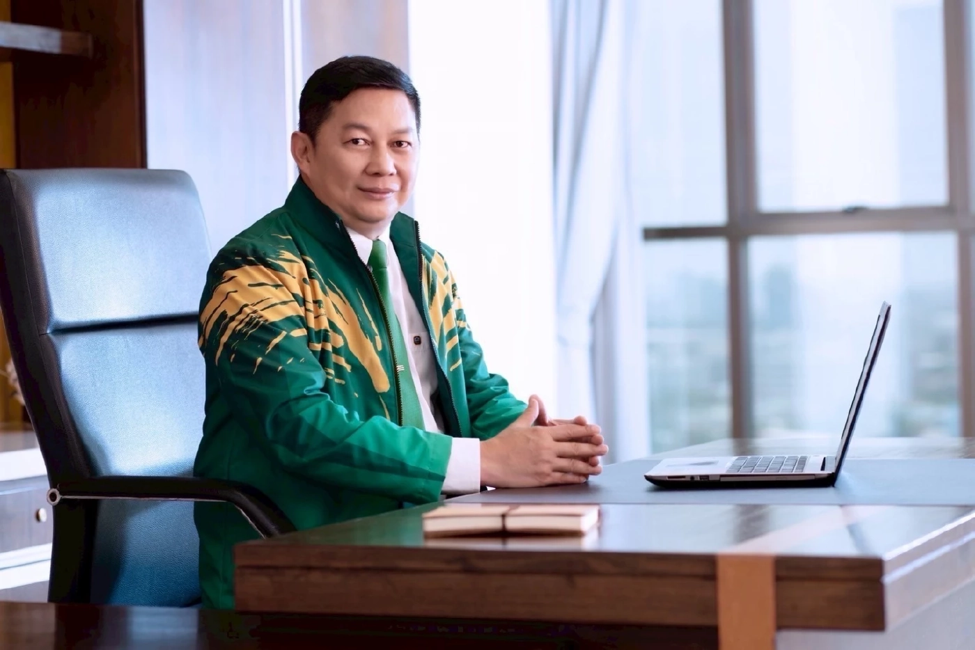 ไพศาล หงษ์ทอง รองผู้จัดการ ธนาคารเพื่อการเกษตรและสหกรณ์การเกษตร (ธ.ก.ส.)