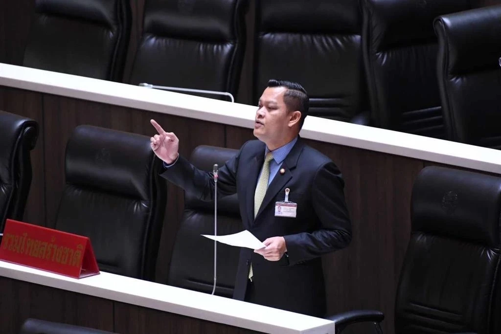 “ดร.แด๊ก” ธนกร วังบุญคงชนะ สส.บัญชีรายชื่อ