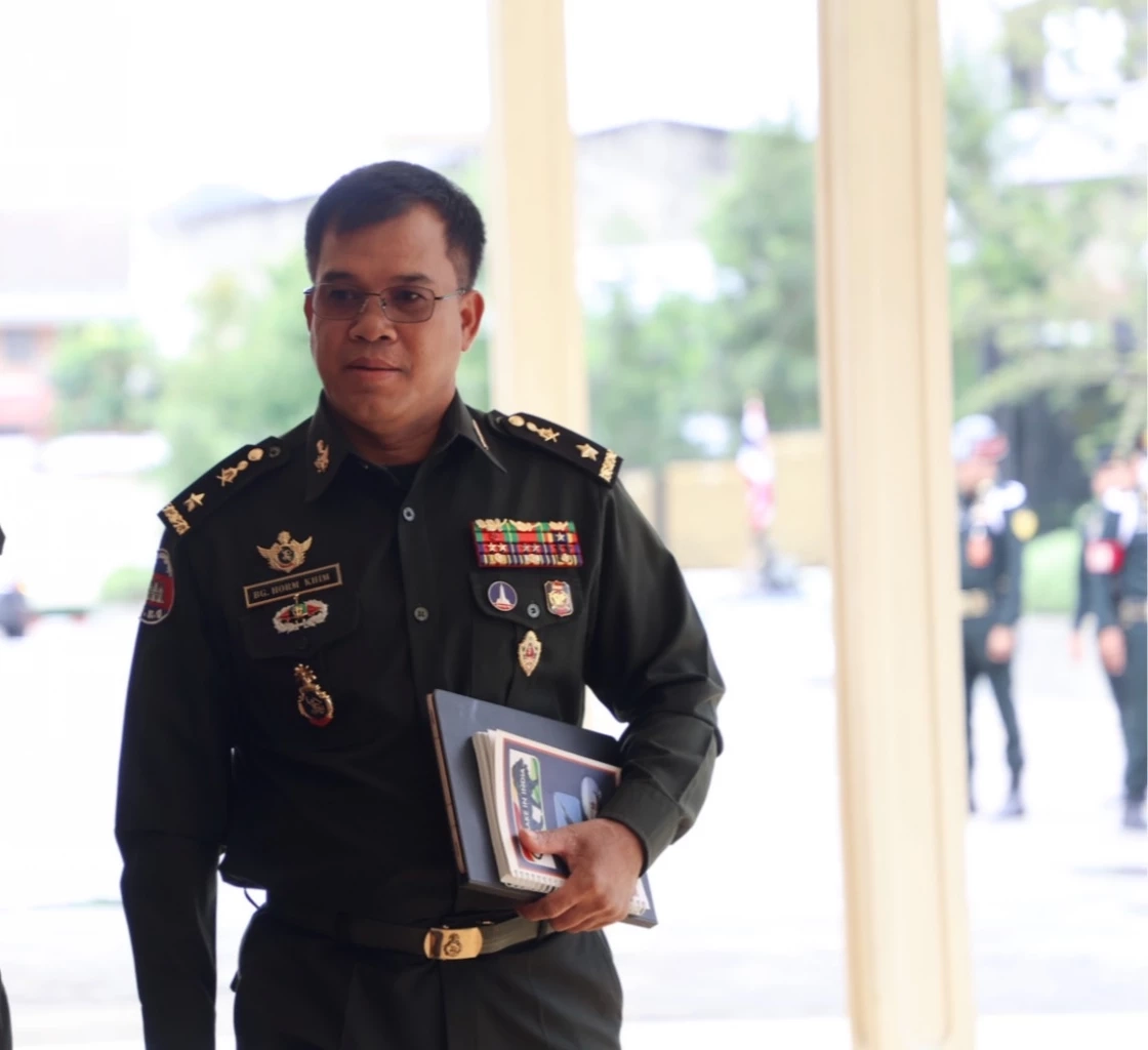 พลจัตวา ฮอม คิม ผู้ช่วยทูตทหารกัมพูชา 