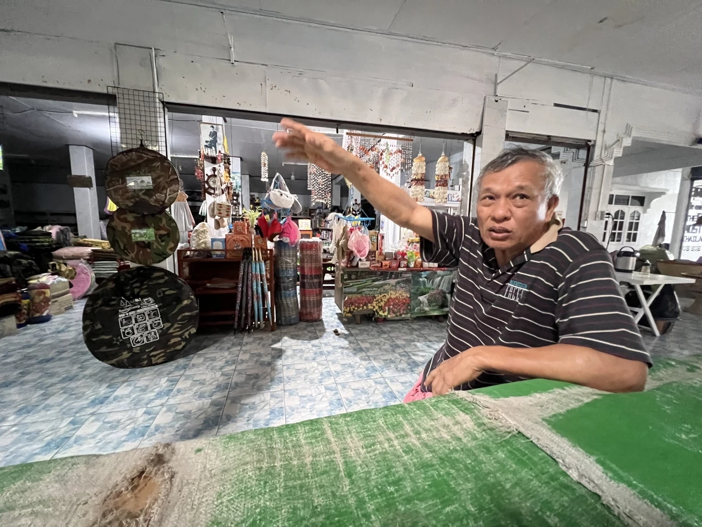 เข้าสู่วันที่ 20 คุมเข้มชายแดนตราด ตลาดค้าชายแดนริมทะเล เหลือเปิดร้านเดียว