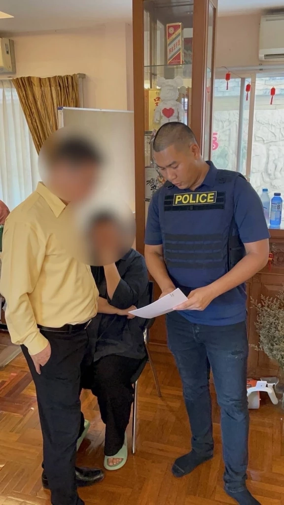 นางหง นักธุรกิจหญิง ชาวจีน