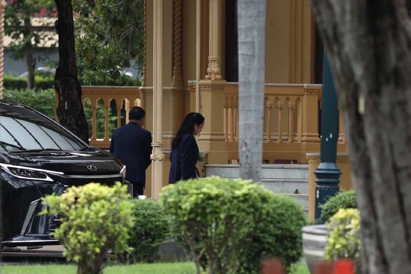 ”แพทองธาร“ เข้าบ้านพิษณุโลก รับมอบงาน ครม. ดัน \"ซอฟต์พาวเวอร์\" ภาพยนตร์ไทย-จัดเทศกาลดนตรี