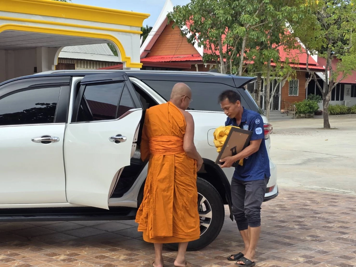 ปลดแล้ว! คณะสงฆ์มีคำสั่งปลด \"พระนักเทศน์ดังบุรีรัมย์\" หลังไม่มาตามนัด ปมถูกแฉภาพหวิว