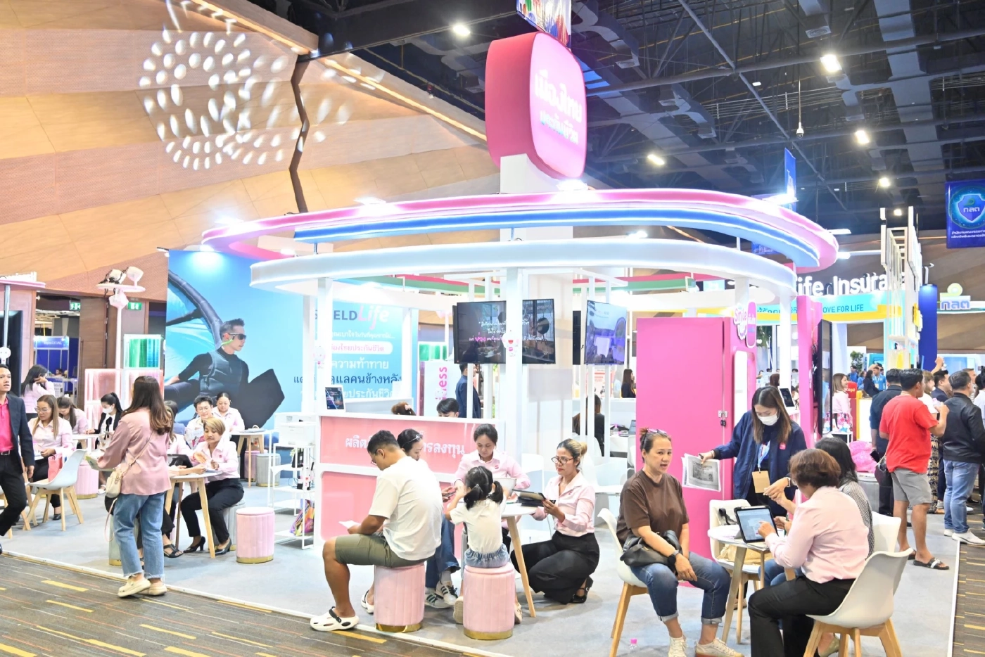 ฝากเงิน-ซื้อสลากพุ่ง เงินสะพัด \'Money Expo หาดใหญ่\' 6.9 พันล้าน