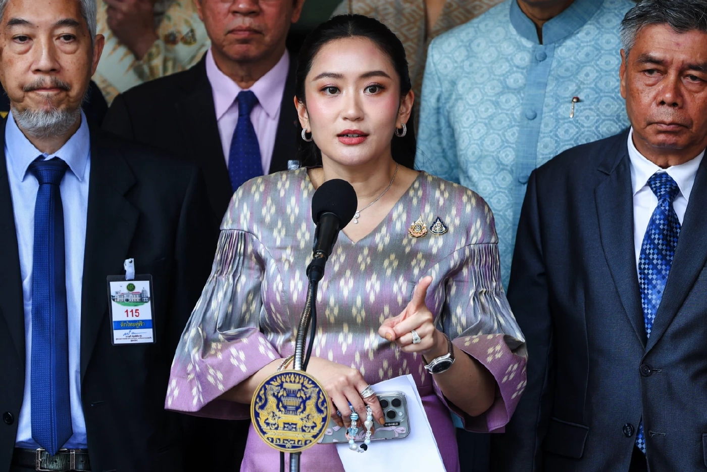 "พล.อ.สวัสดิ์" มอง ศาลฯ รธน.สั่ง "นายกฯ" หยุดปฎิบัติหน้าที่ คาดตามรอย "เศรษฐา"