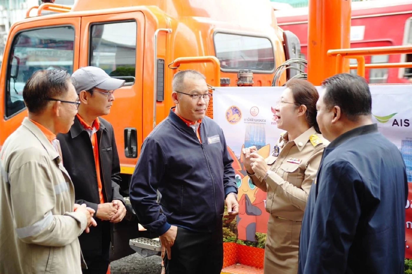 MEA ลุยรื้อสายสื่อสารงามวงศ์วาน สร้างทัศนียภาพ ระบบไฟฟ้ามั่นคง