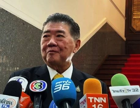 "ทรัมป์" โพสต์คุย "ฮุน มาเนต-ภูมิธรรม" ขอให้ "ไทย-กัมพูชา" หยุดยิงและยุติสู้รบ