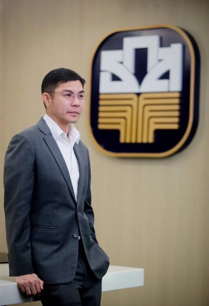 ฉัตรชัย ศิริไล ผู้จัดการ ธนาคารเพื่อการเกษตรและสหกรณ์การเกษตร (ธ.ก.ส.) 