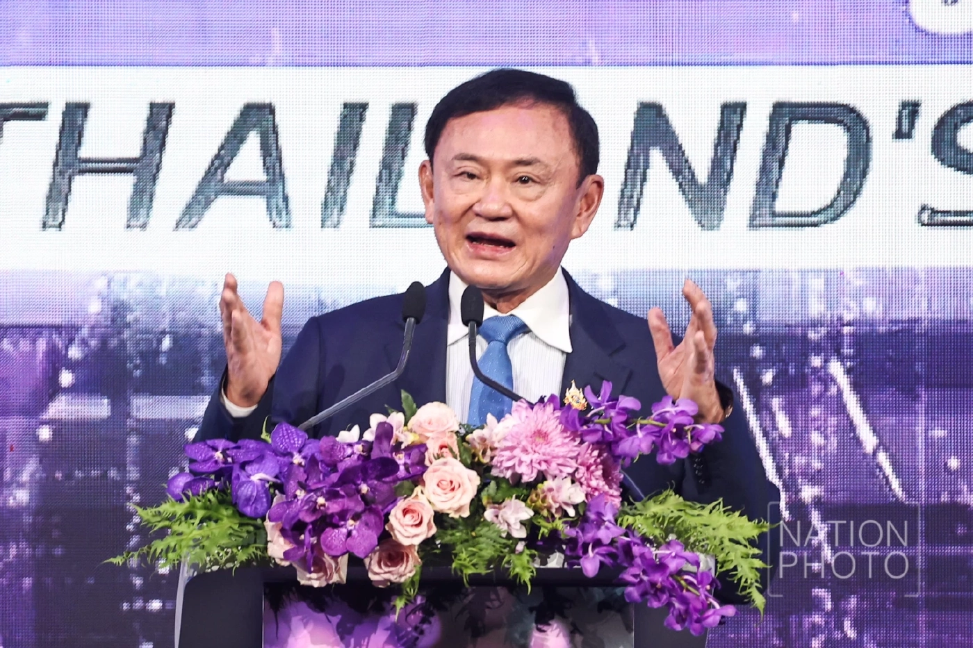 ทักษิณ ชี้ปัญหาการเมืองหนักกว่าเศรษฐกิจ ยันกลับบ้านไม่มีดีลลับ