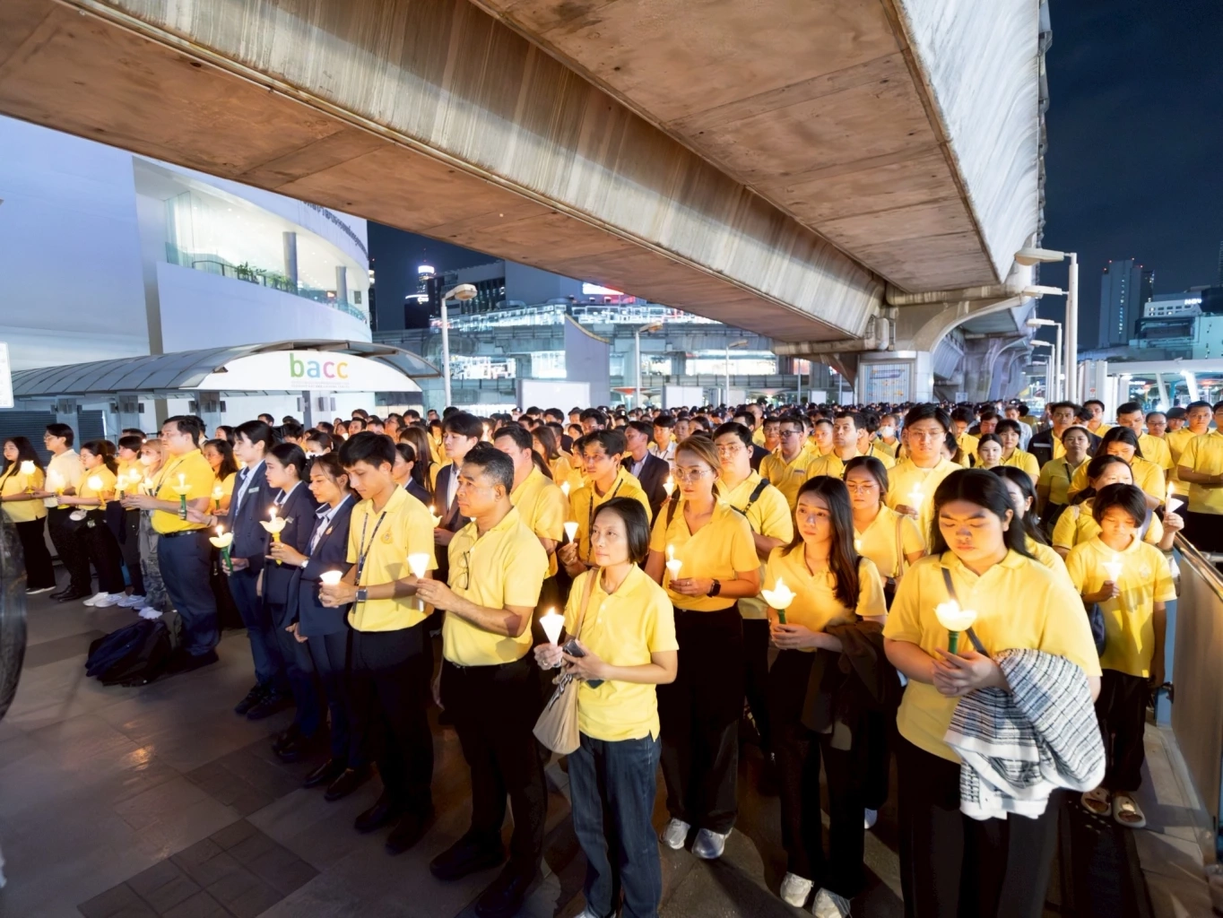 กลุ่มบริษัทบีทีเอส จัดพิธีลงนามถวายพระพร-จุดเทียนถวายพระพรชัยมงคล พระบาทสมเด็จพระเจ้าอยู่หัว 