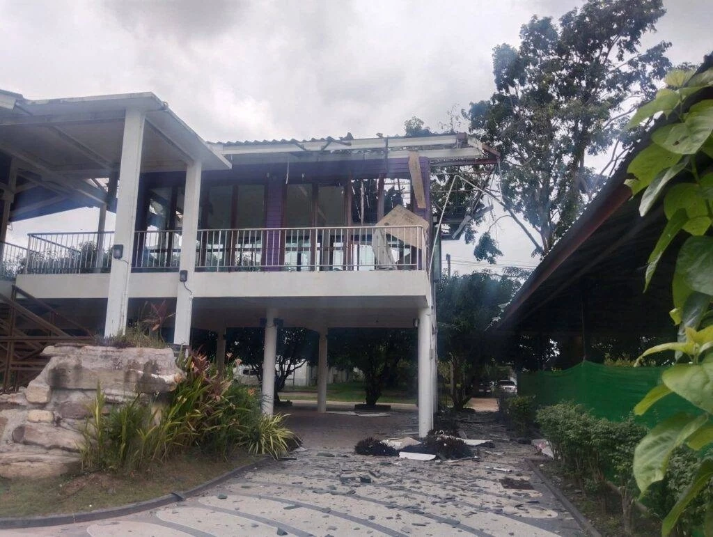 อาคารภูมิพัฒน์ รพ.พนมดงรักเฉลิมพระเกียรติ 80 พรรษา