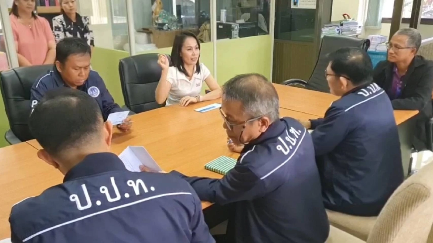 ตรวจการเงิน "อดีตเจ้าคณะพิษณุโลก" พบโยง "สีกากอล์ฟ" 3 บัญชี ส่วน "วัดท่าหลวง" เอกสารเบิกจ่ายปี 62 หายไป