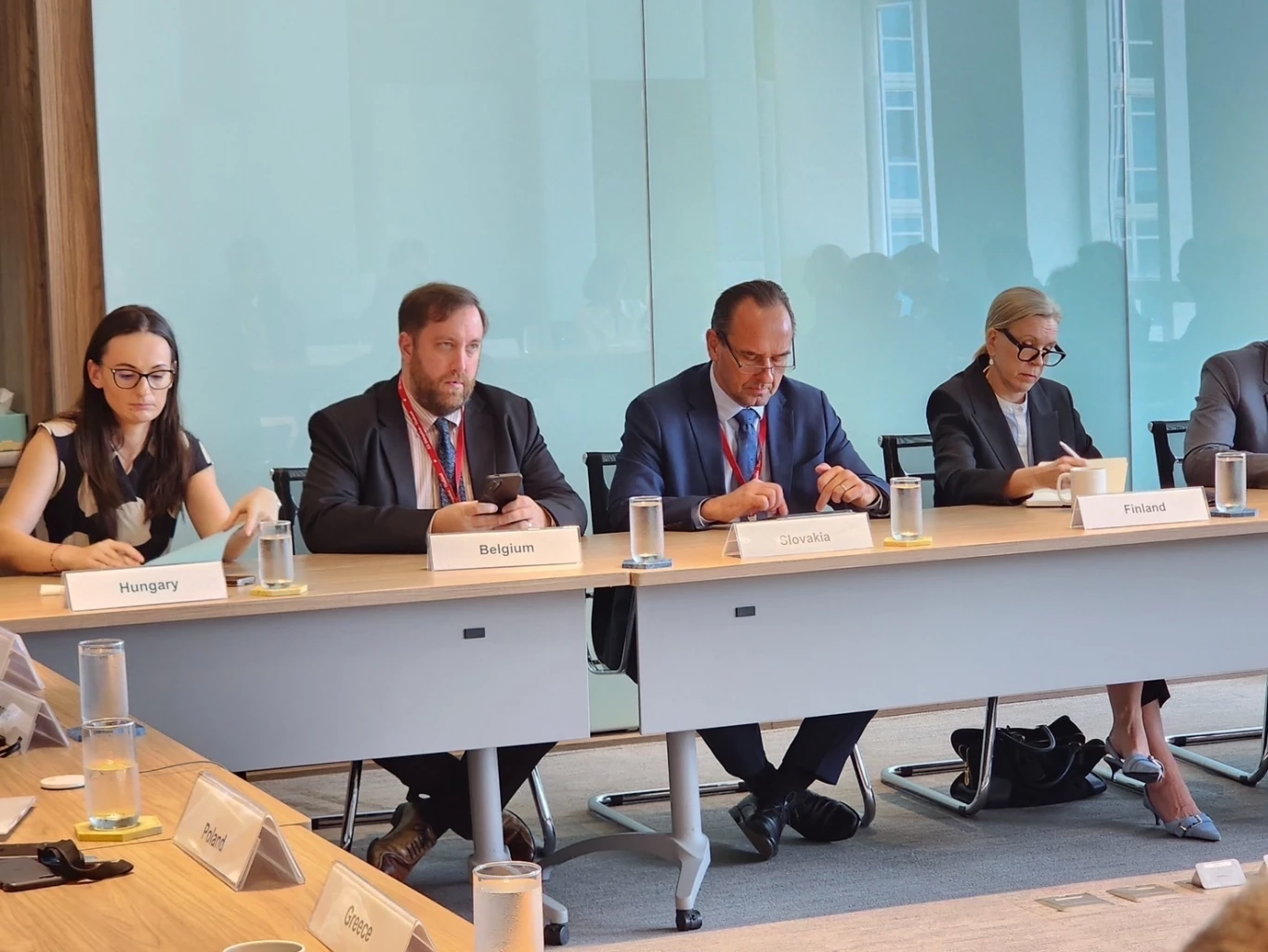 "สรัสนันท์" นำ "กมธ.ต่างประเทศ" เดินสายแจง "ทูตอังกฤษ-ยุโรป"