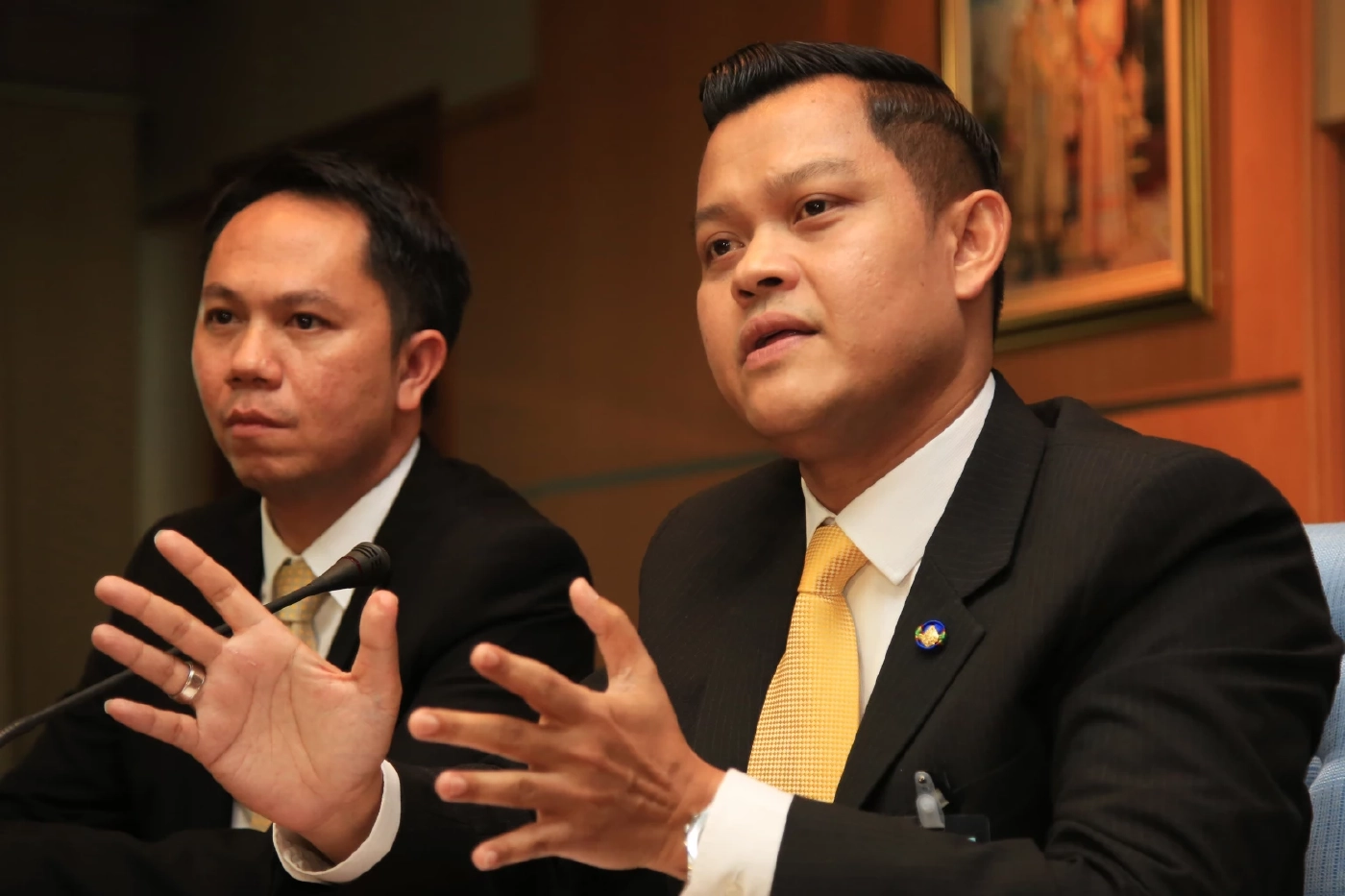 “ธนกร” ซัด “ปิยบุตร” เสี้ยมสุดโต่ง หยุดบิดเบือนยุยงสังคมสร้างความแตกแยก