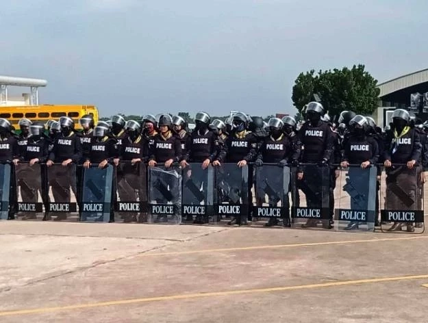 "ผบ.ตร." ย้ำ! สั่งชุด "ควบคุมฝูงชน" สแตนด์บายชายแดน "ไทย-กัมพูชา" ป้องกันปะทะ