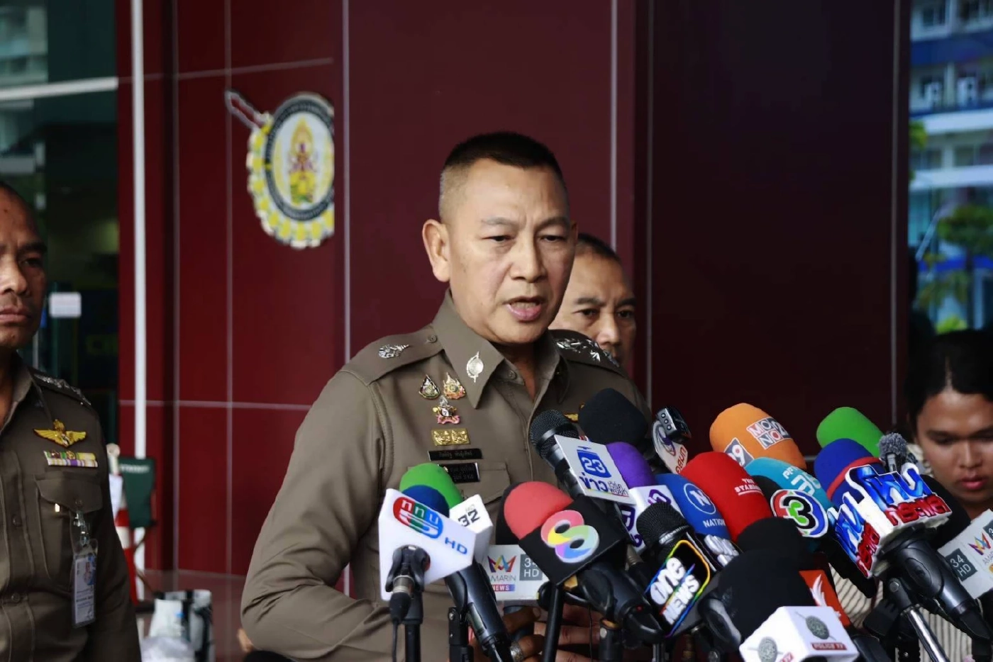 \"บิ๊กต่าย\" เผยตั้ง \"ศูนย์ร้องเรียนพระฉาว\" รับเรื่องแล้ว 69 เรื่อง ยกนิ้วให้ \"บิ๊กเต่า\" ทำงานเยี่ยม