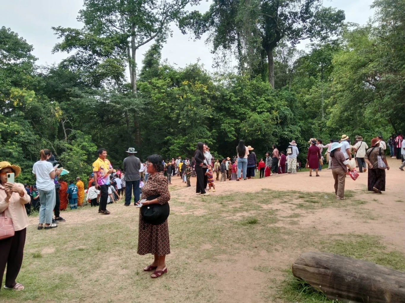 เปิดตัวเลขนักท่องเที่ยวชาว "ไทย-กัมพูชา" เที่ยว ปราสาทตาเมือนธม-ตาควาย เฉียด 7 พันคน