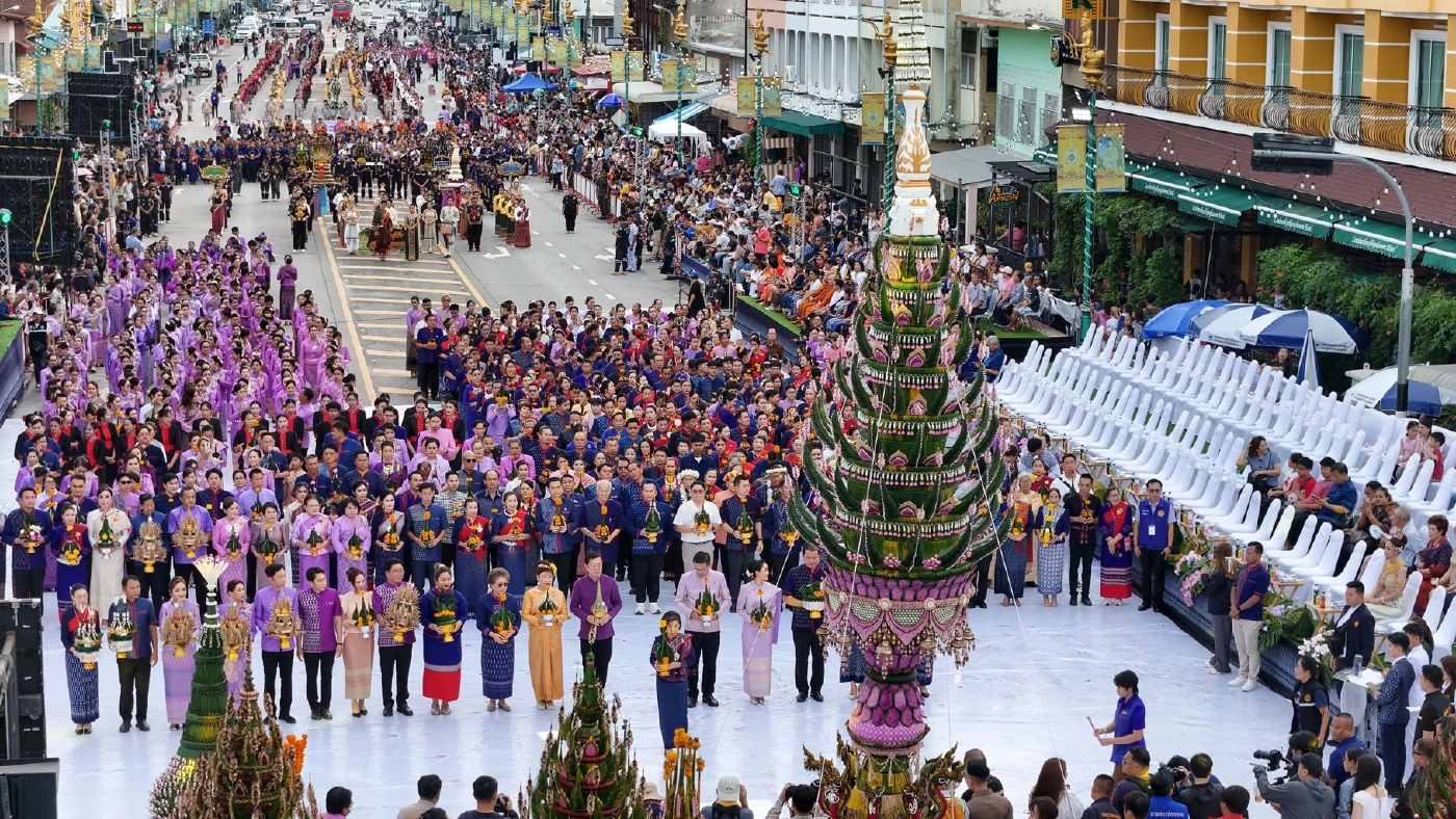 ปาฎิหาริย์ ฟ้าเปิด ฝนหยุด มนพร นำรำศรีโคตรบูร บูชาศรีสัตตนาคราช