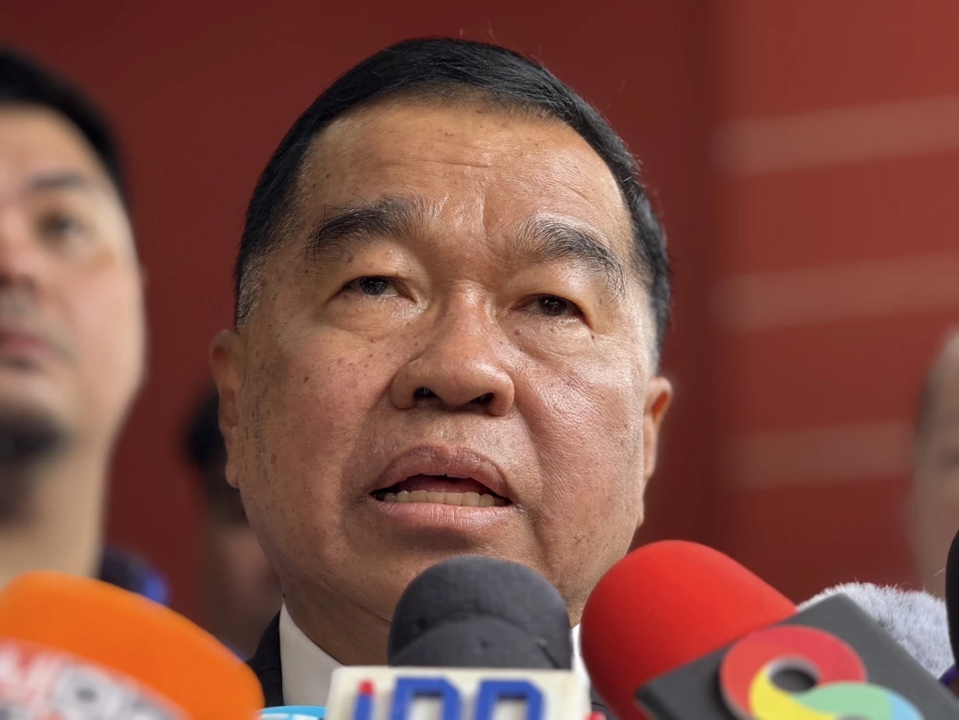 “บิ๊กเล็ก” ฮึ่มบอกไม่รู้ไม่ได้ หลัง "กัมพูชา" ส่งทหารแฝงตัวเป็นนักท่องเที่ยวป่วนปราสาทตาเมือนธม