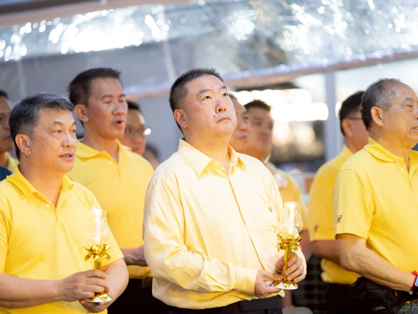 กลุ่มบริษัทบีทีเอส จัดพิธีลงนามถวายพระพร-จุดเทียนถวายพระพรชัยมงคล พระบาทสมเด็จพระเจ้าอยู่หัว 