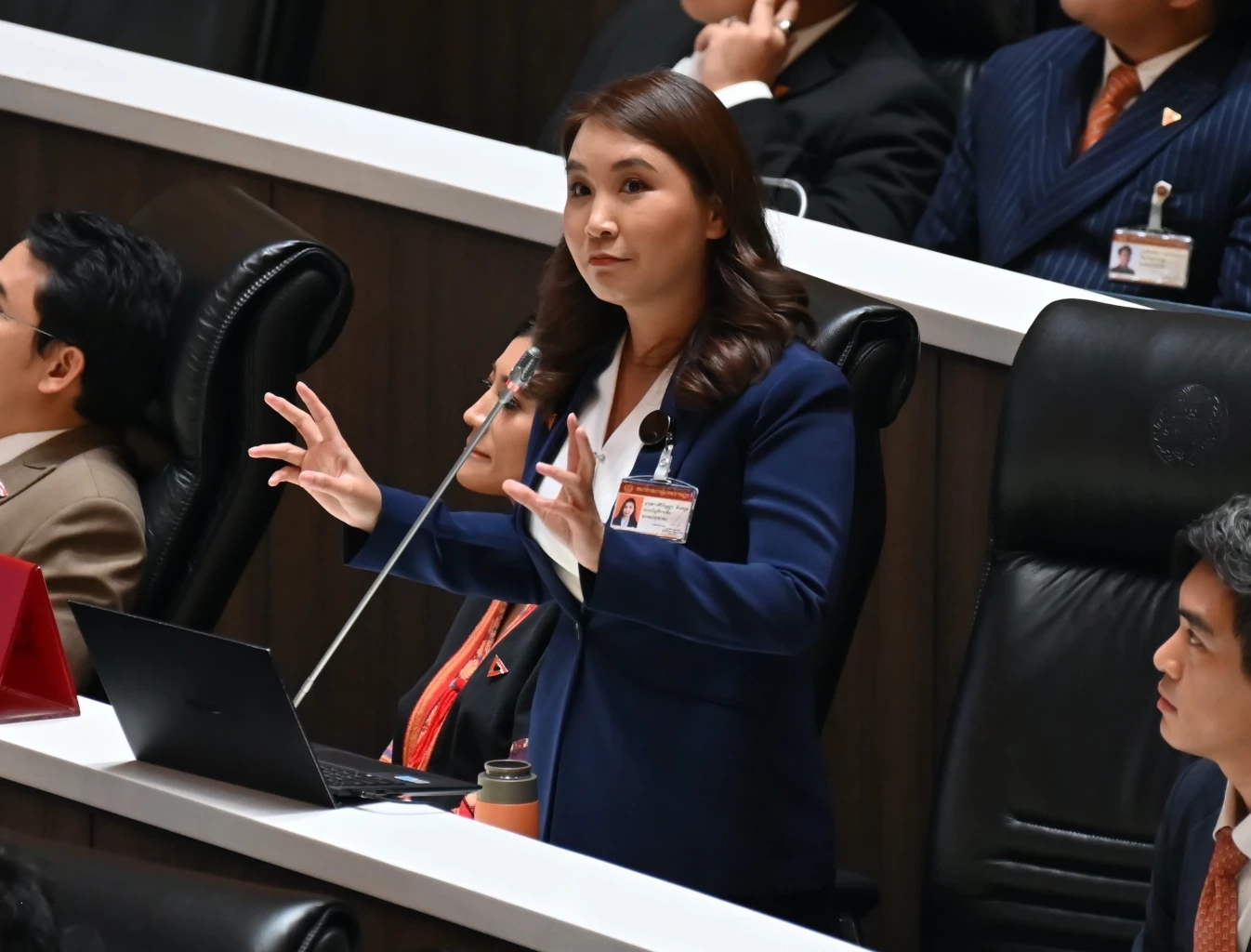 น.ส.ศิริกัญญา ตันสกุล สส.บัญชีรายชื่อ และรองหัวหน้าพรรคประชาชน