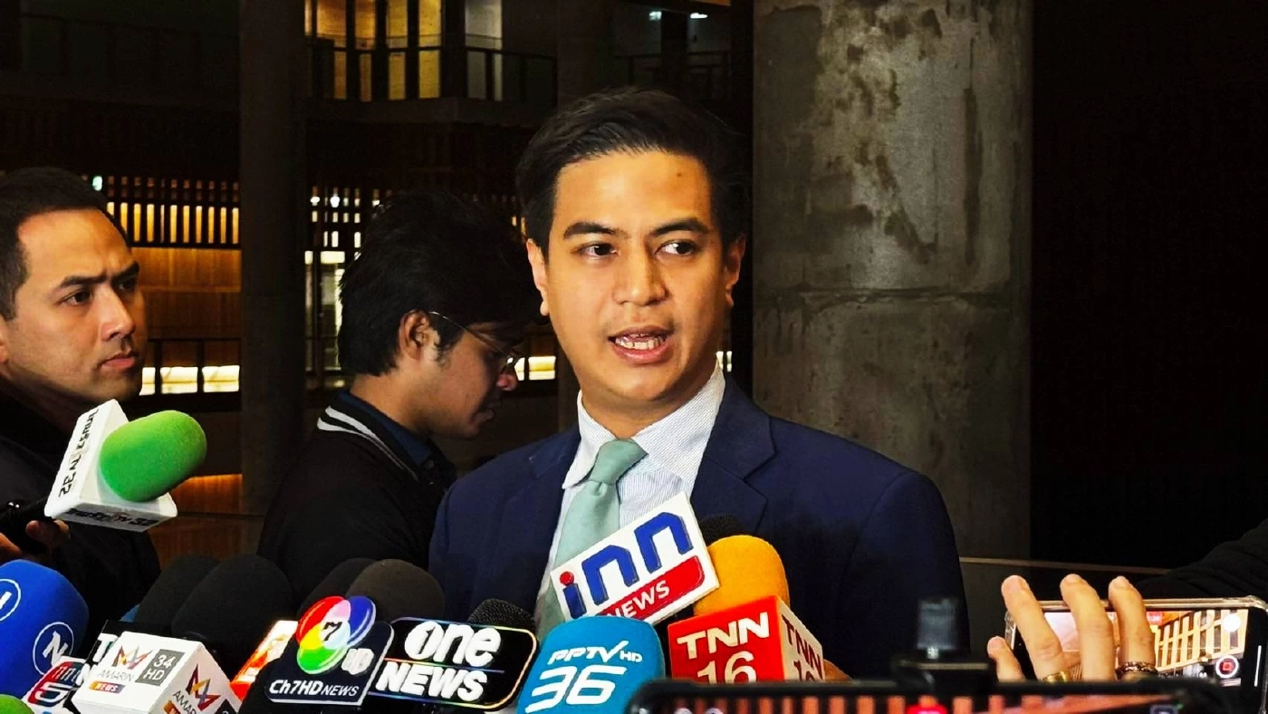 \"พริษฐ์\" จี้ \"รักษาการนายกฯ\" ยุบสภา เลือกตั้งใหม่ \"คืนอำนาจประชาชน\"