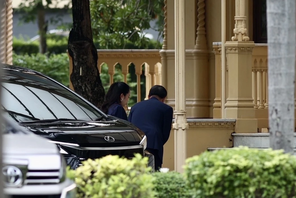”แพทองธาร“ เข้าบ้านพิษณุโลก รับมอบงาน ครม. ดัน \"ซอฟต์พาวเวอร์\" ภาพยนตร์ไทย-จัดเทศกาลดนตรี