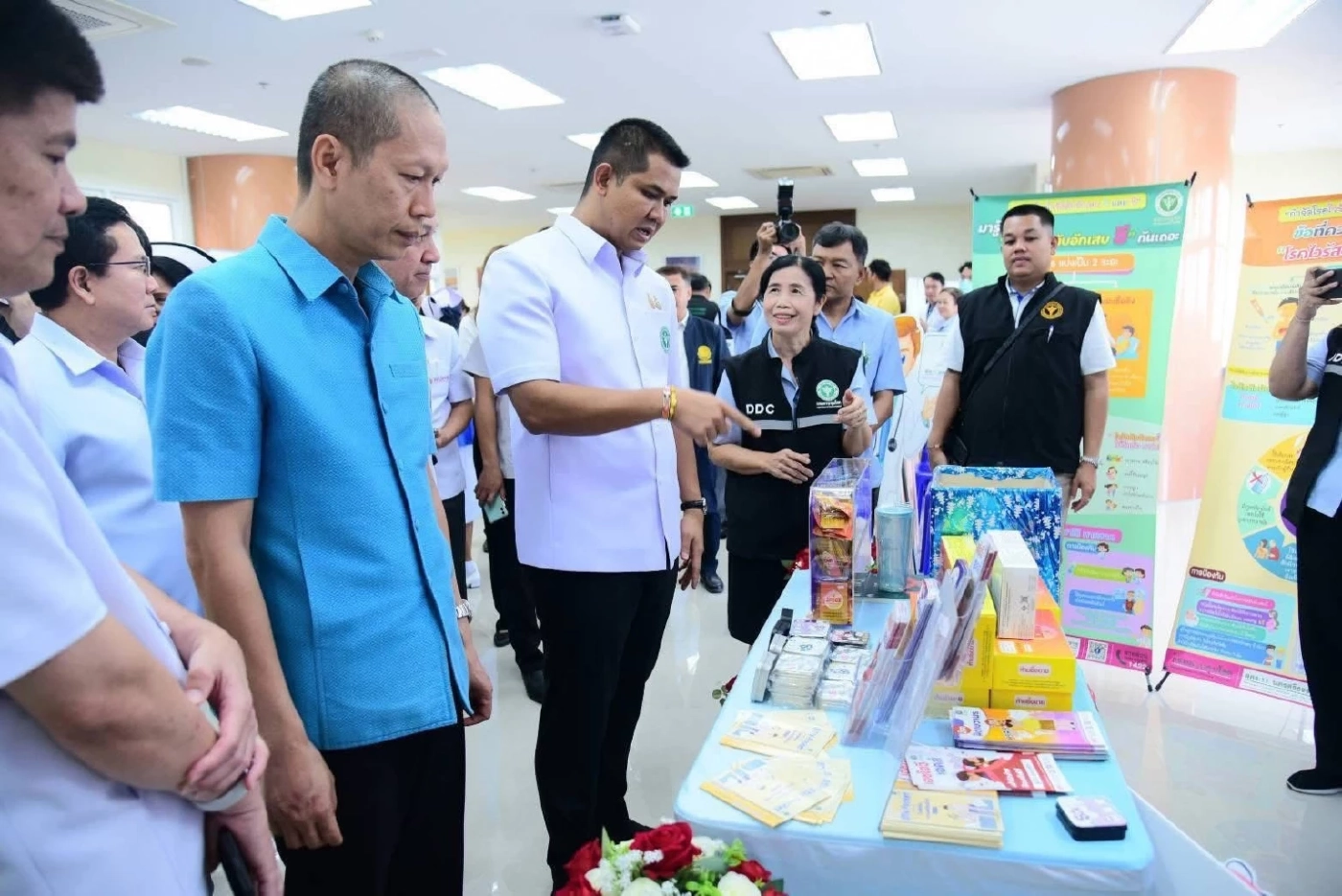 "รมช.ชัยชนะ" ลงพื้นที่นครศรีธรรมราช ติดตามตรวจเยี่ยมสถานบริการสาธารณสุข