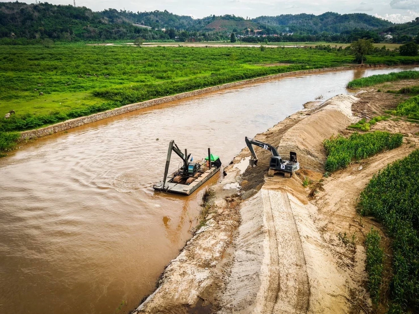 "ทบ." เร่งฟื้นฟูพื้นน้ำท่วม "ภาคเหนือ" ป้องกันน้ำหลากระยะยาว