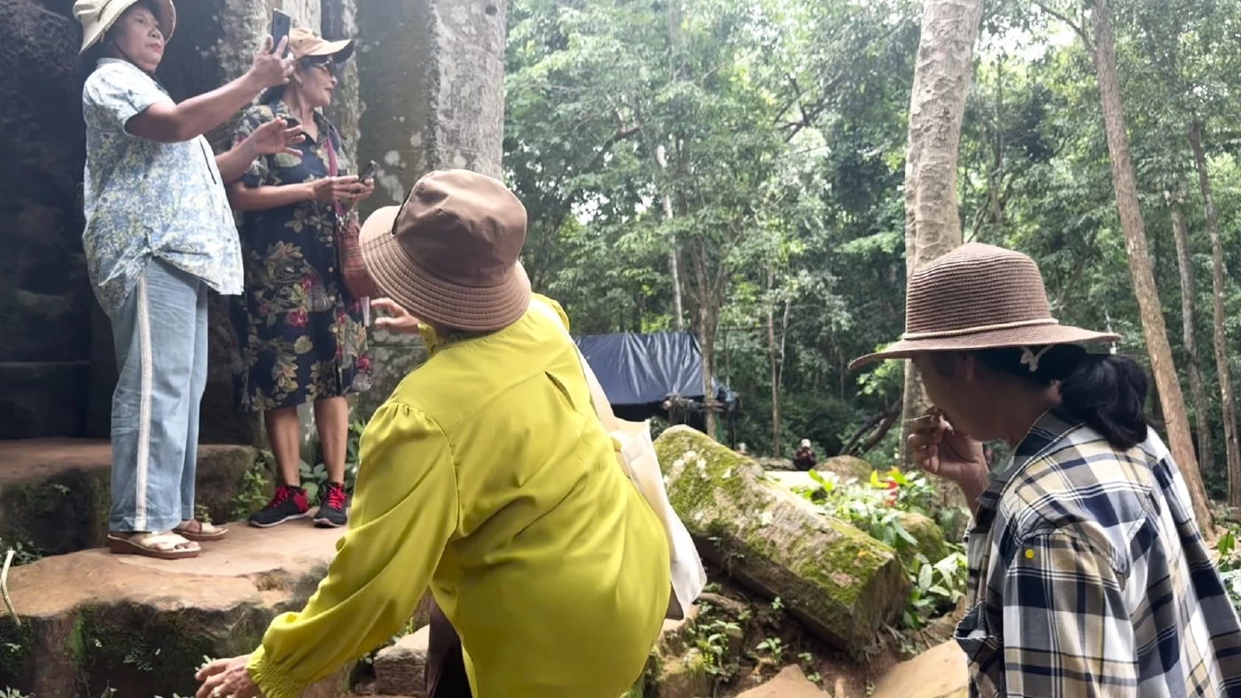 เจรจาให้ "กัมพูชา" ยกตู้รับบริจาคออกจาก "ปราสาทตาควาย"