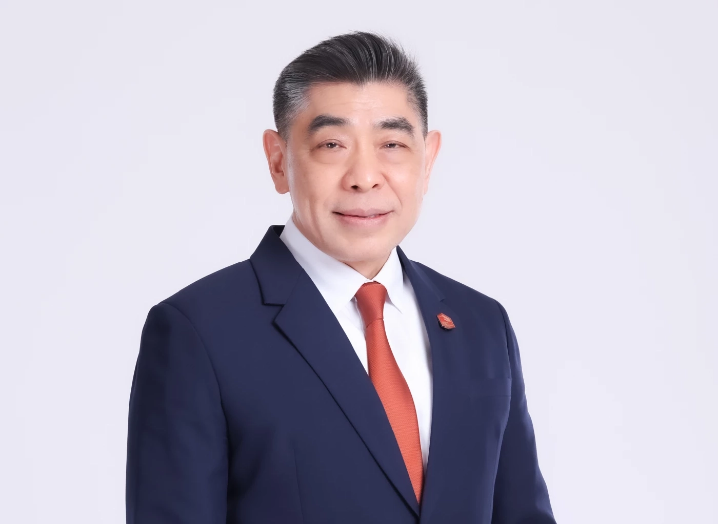 กมลภพ วีระพละ กรรมการผู้จัดการ ธนาคารอาคารสงเคราะห์ (ธอส.) 