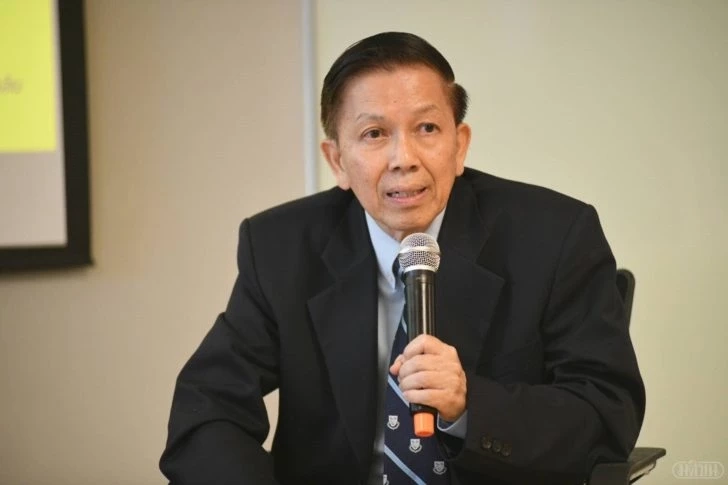 ศ.กิตติคุณ ดร.สุรชาติ บำรุงสุข