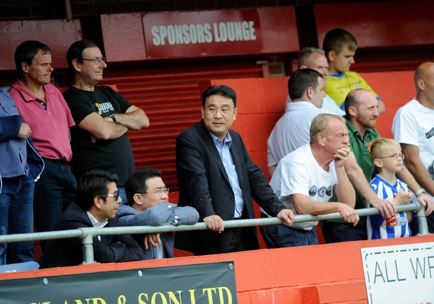 "เชฟฟิลด์ เวนส์เดย์" วิกฤตหนัก! ค้างค่าจ้าง-แบนซื้อขาย สะเทือนศรัทธาแฟนบอล