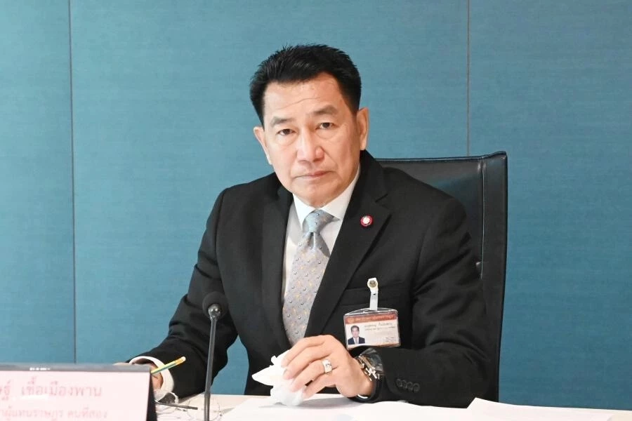 พิเชษฐ์ เชื้อเมืองพาน  รองประธานสภาฯ 