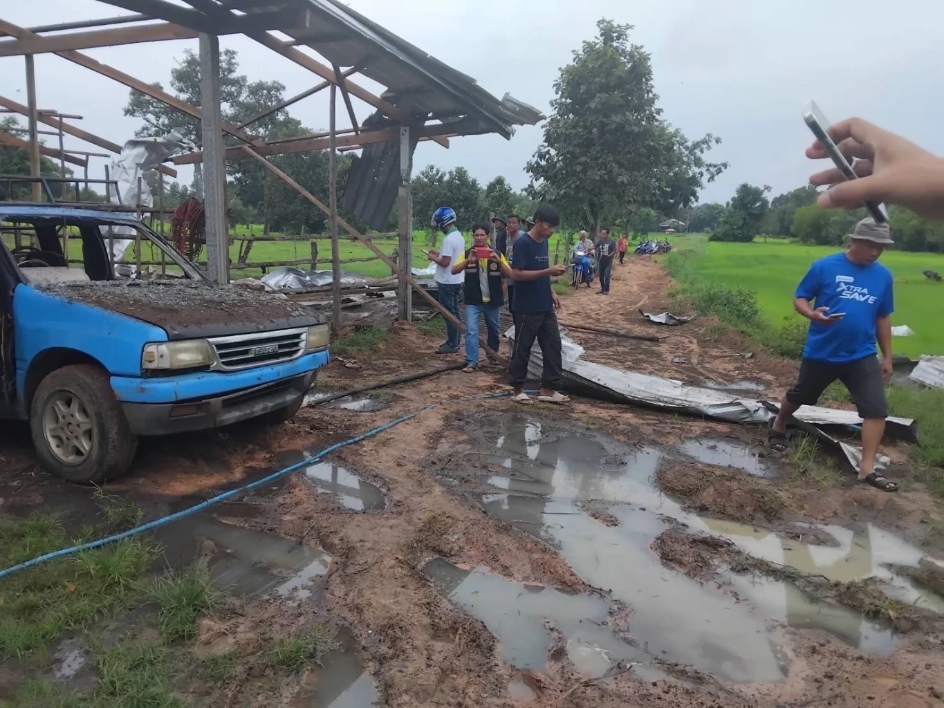 ตาเมือนธมโดนแล้ว! กัมพูชาถล่ม BM-21 พร้อมบ้านเรือนนับ 10 ลูก