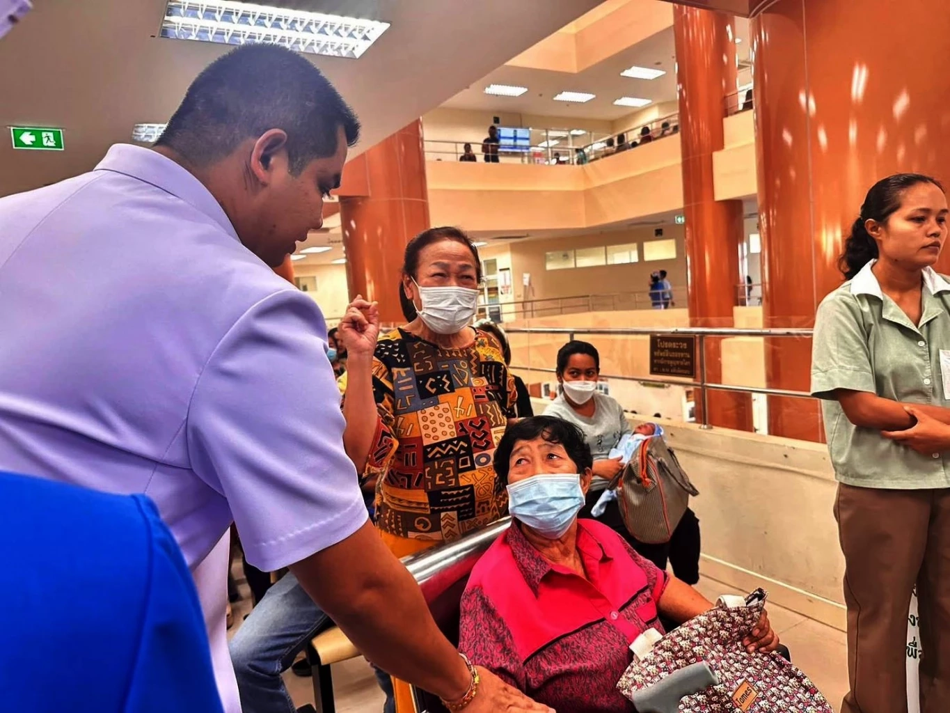 "รมช.ชัยชนะ" ลงพื้นที่นครศรีธรรมราช ติดตามตรวจเยี่ยมสถานบริการสาธารณสุข