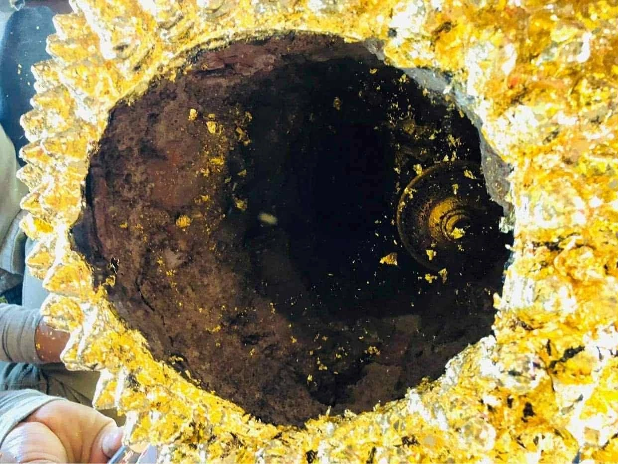 ร้อง “ทิดวิรัช” แอบบูรณะหลวงพ่อเพชร ถามทอง-สร้อยสังวาลย์ อยู่ไหน