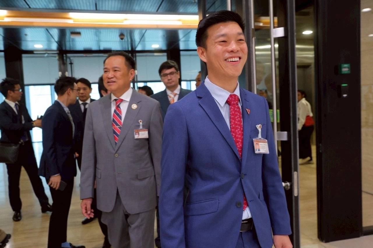 “ฝ่ายค้าน” จี้รัฐบาลถอน พ.ร.บ.สถานบันเทิงฯ - ชะลอเปิดซักฟอก