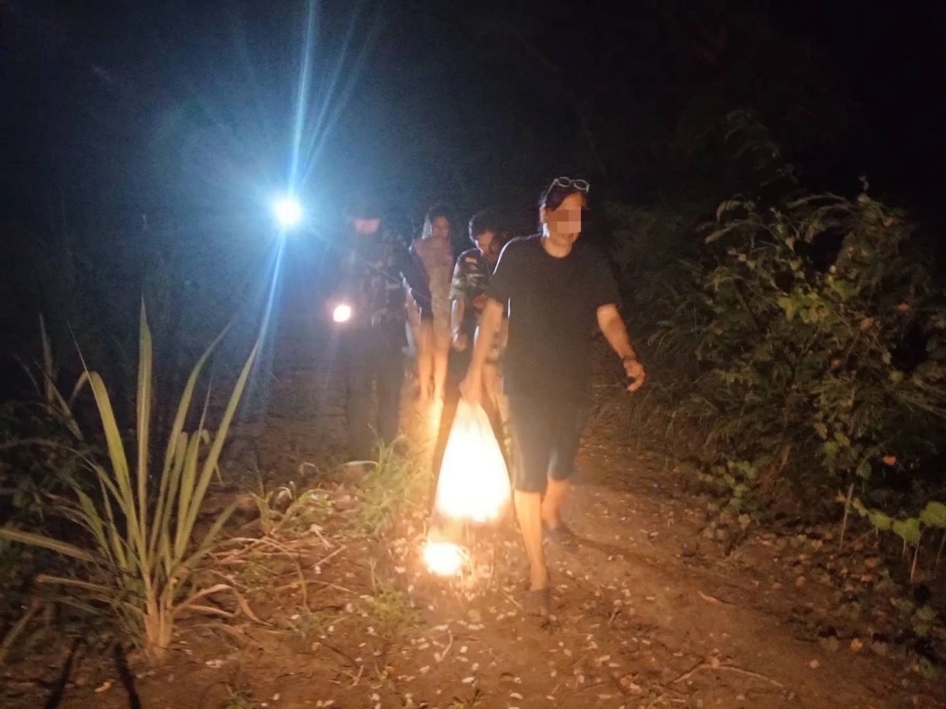 รวบคนไทยหนีปอยเปต มุดรั้วลวดหนามกลับไทย อ้างถูกหลอกไปเป็นแม่บ้าน ตึกกาสิโน