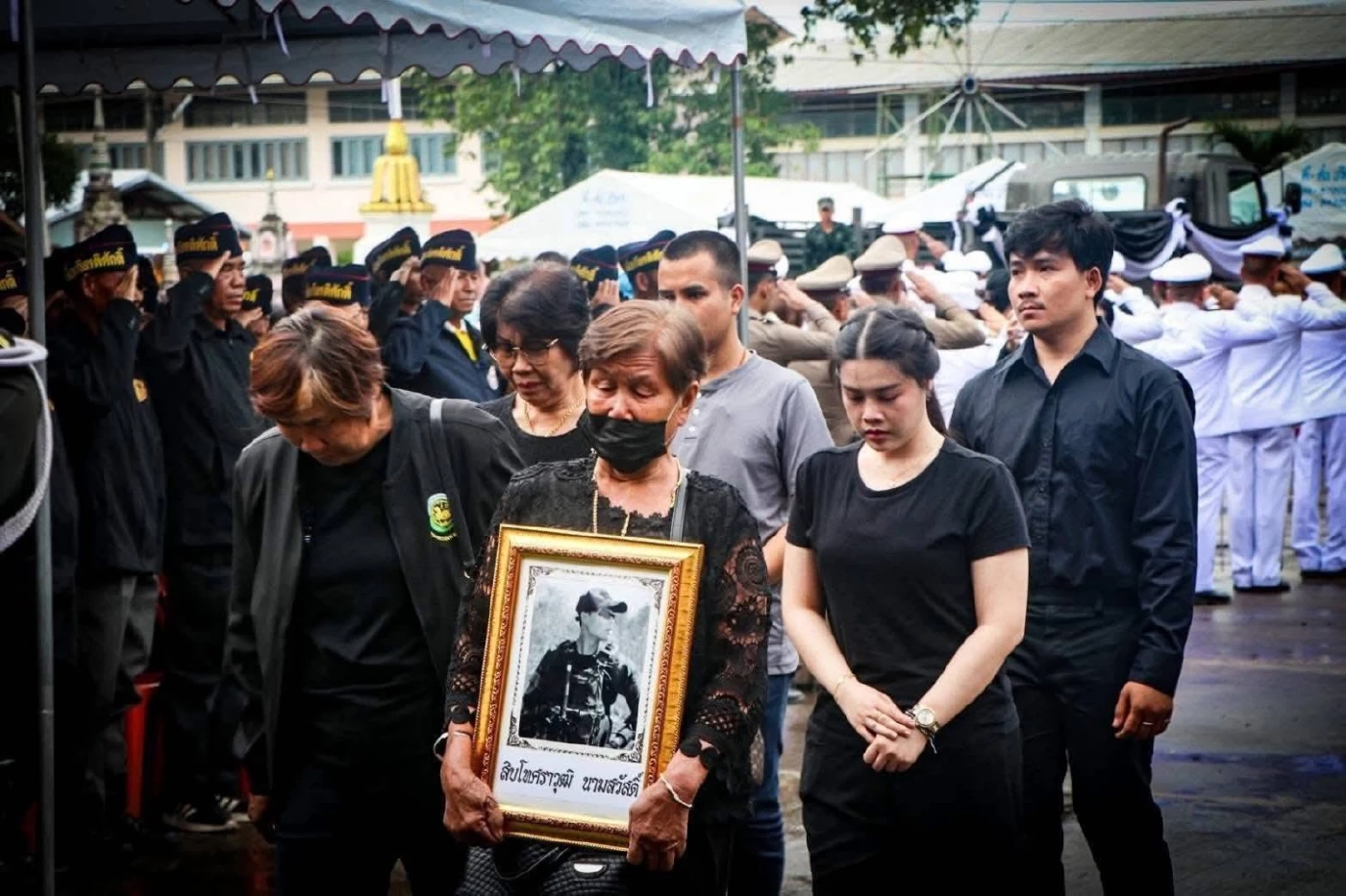 "พิธีส่งร่างทหารกล้า" สดุดีพลีชีพเพื่อชาติ เหตุปะทะชายแดน "ไทย-กัมพูชา"