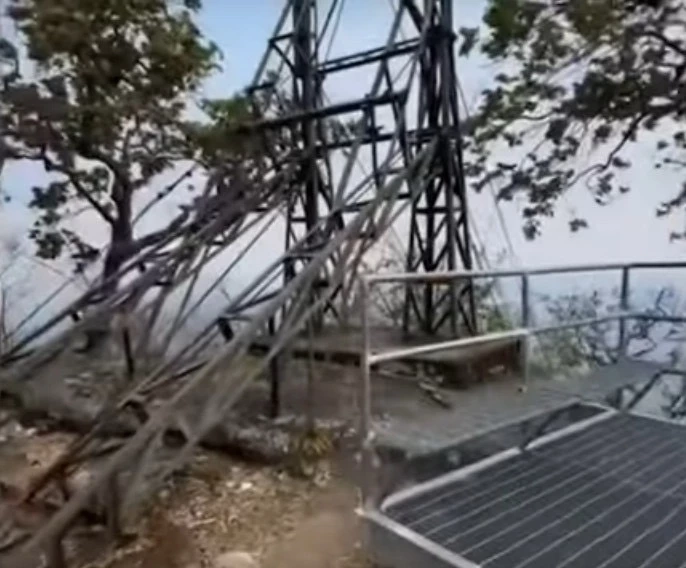 เปิดภาพ ทหารไทยทำลาย "กระเช้า-บันได" ตัดเส้นทางทหารกัมพูชาขึ้นภูมะเขือสำเร็จ