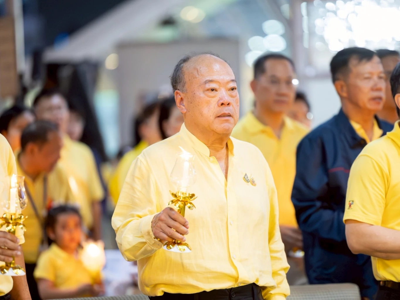 กลุ่มบริษัทบีทีเอส จัดพิธีลงนามถวายพระพร-จุดเทียนถวายพระพรชัยมงคล พระบาทสมเด็จพระเจ้าอยู่หัว 