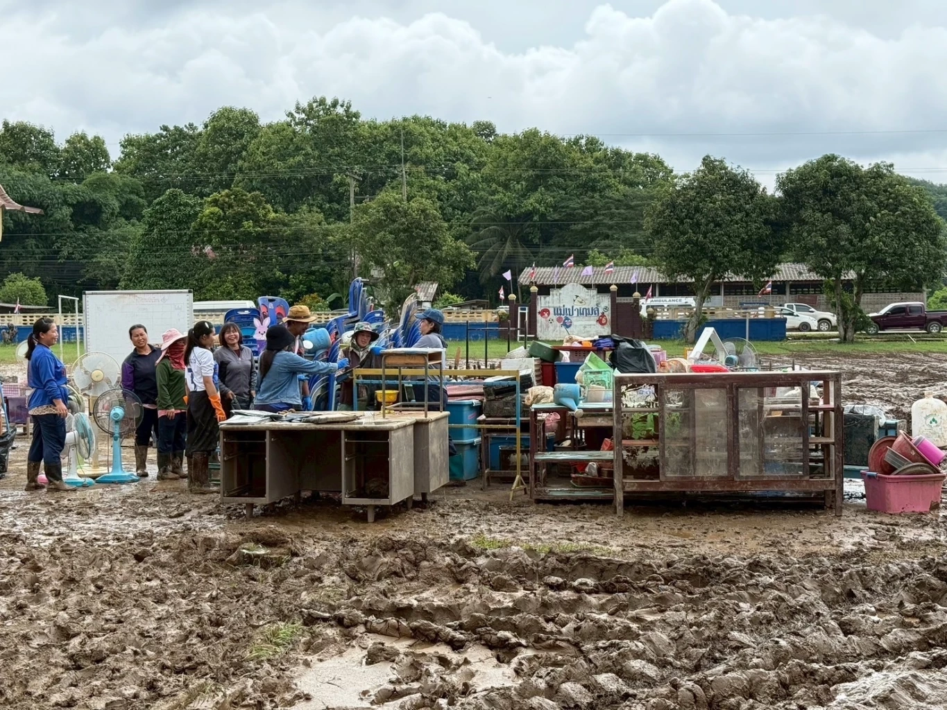 "ทัพอากาศ" ลุยฟื้นฟู "โรงเรียนบ้านแม่เปา" หลังถูกน้ำท่วมครั้งใหญ่