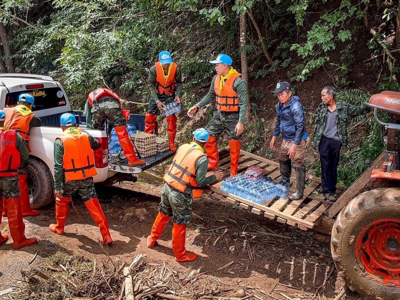 "ทบ." เร่งฟื้นฟูพื้นน้ำท่วม "ภาคเหนือ" ป้องกันน้ำหลากระยะยาว