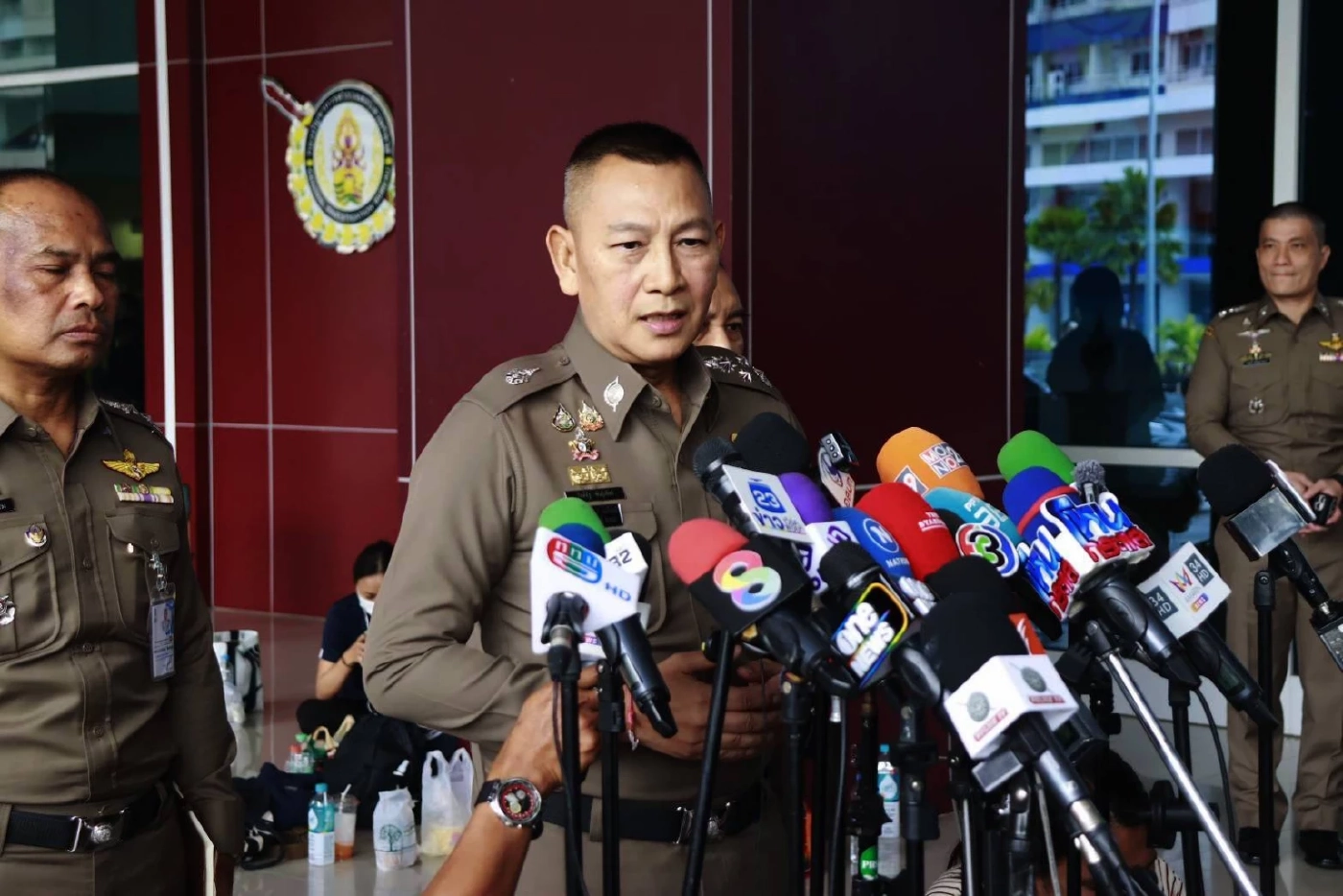 \"บิ๊กต่าย\" เผยตั้ง \"ศูนย์ร้องเรียนพระฉาว\" รับเรื่องแล้ว 69 เรื่อง ยกนิ้วให้ \"บิ๊กเต่า\" ทำงานเยี่ยม