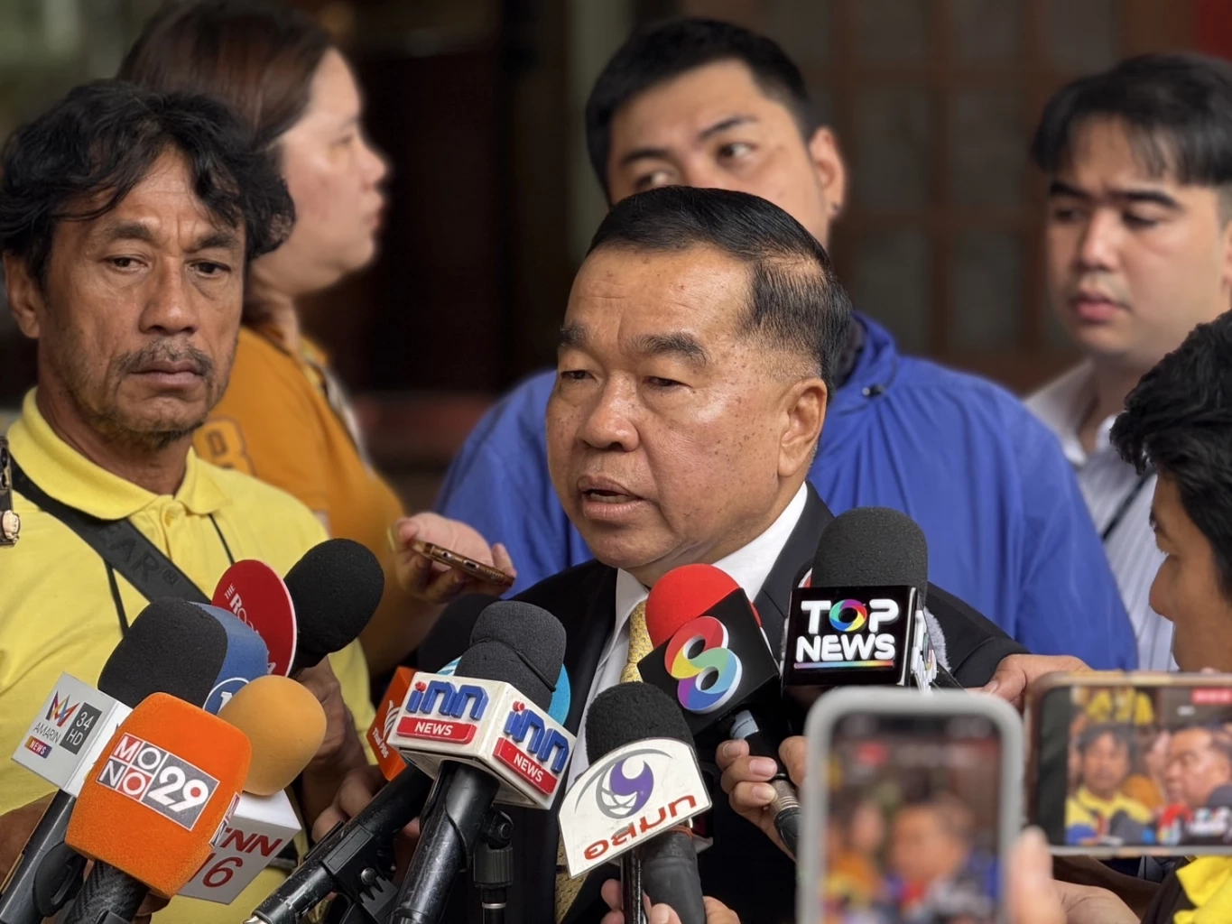 “บิ๊กเล็ก” ฮึ่มบอกไม่รู้ไม่ได้ หลัง "กัมพูชา" ส่งทหารแฝงตัวเป็นนักท่องเที่ยวป่วนปราสาทตาเมือนธม